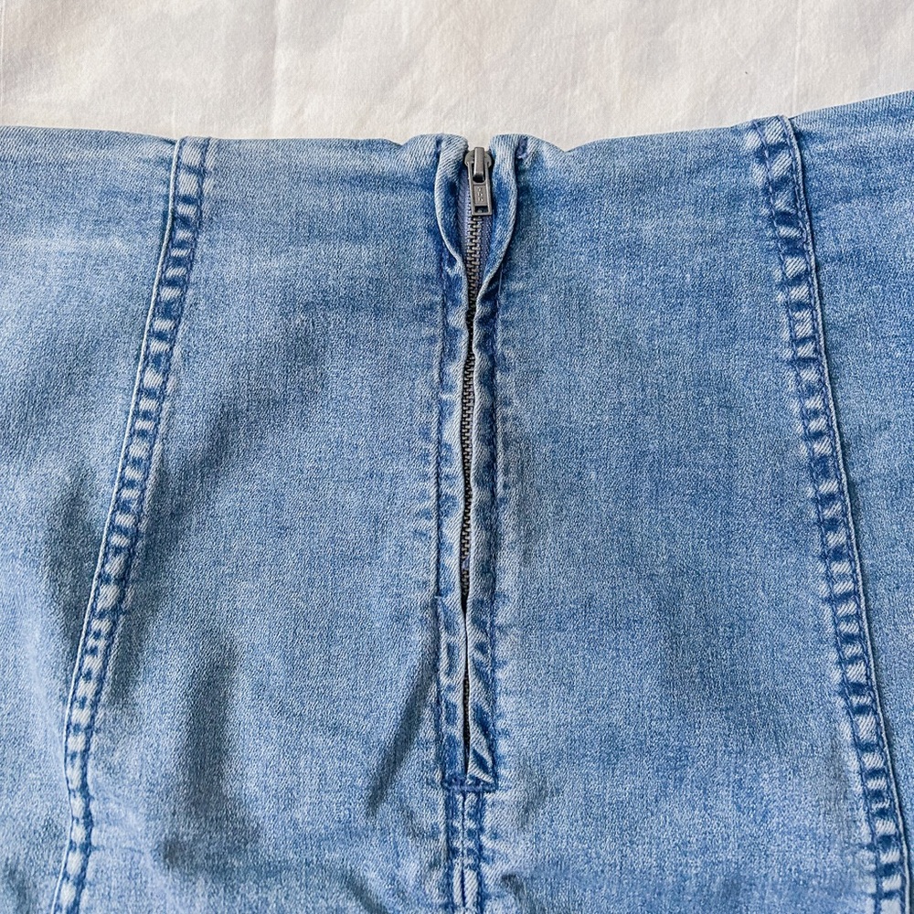Free People Modern Femme Denim Stretch Skirt (Size: 8) - Picture 7 of 14
